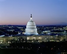 美国政府预测经济恢复要到2030年，疫情导致损失近8万亿美元