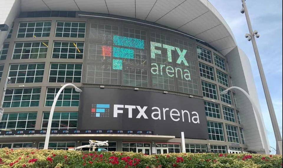 电竞战队「TSM FTX」冠名影片出炉；热火队球场正式挂上 FTX Arena